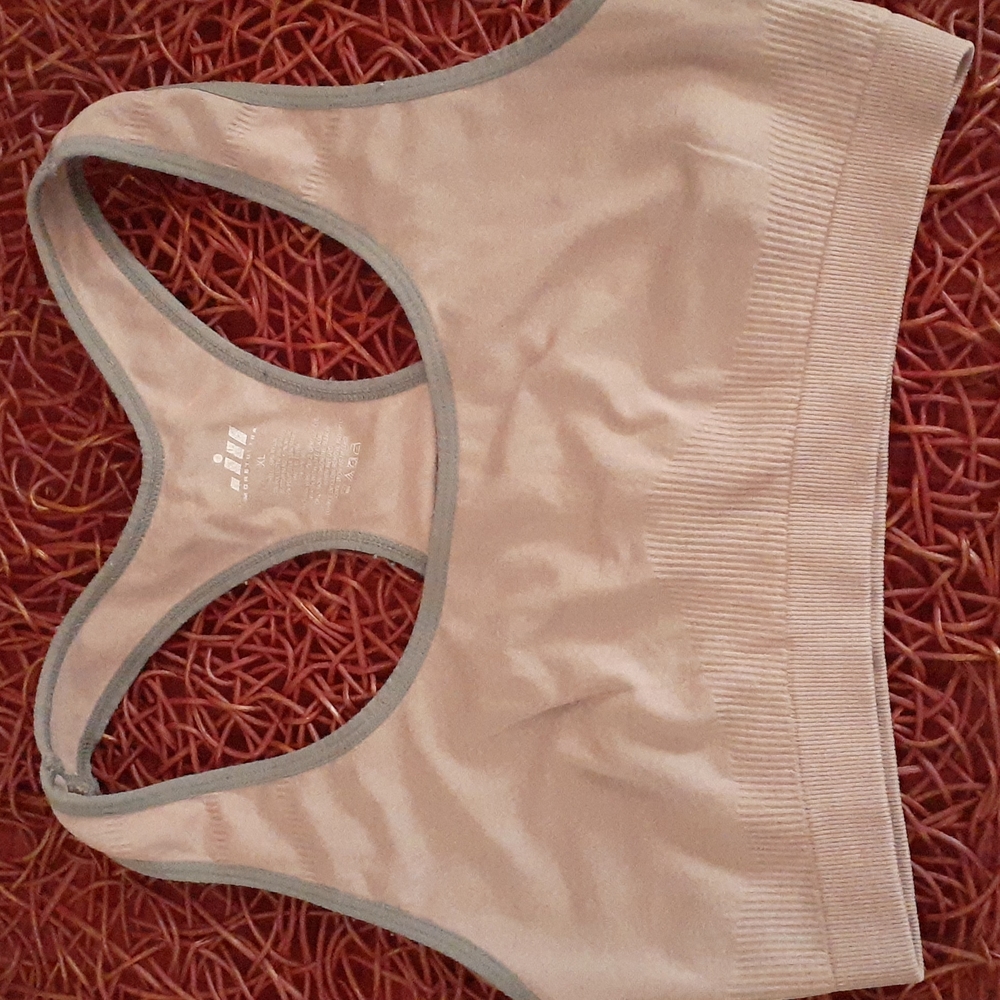 Sports bra